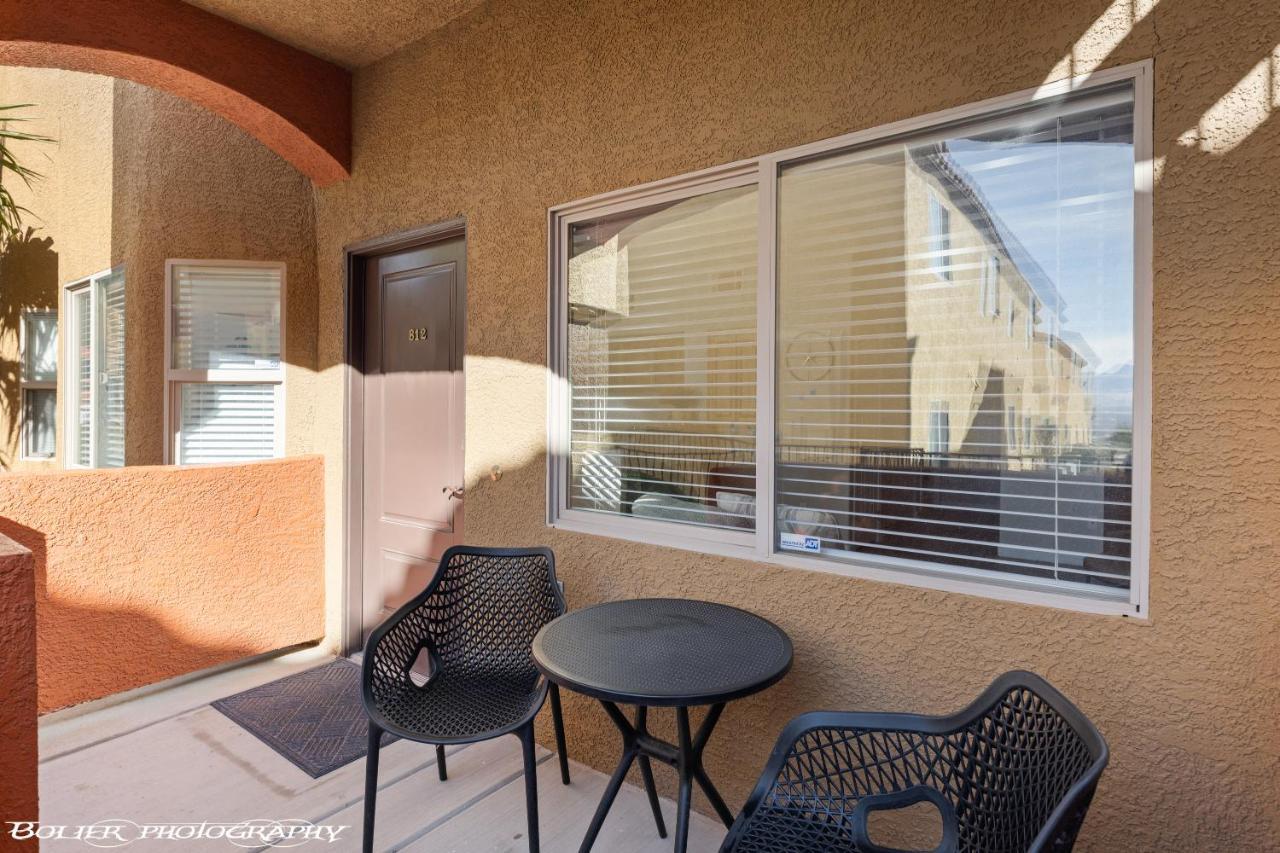 Hawk Ridge Two Bedroom Condo By Cool Properties Mesquite Eksteriør bilde